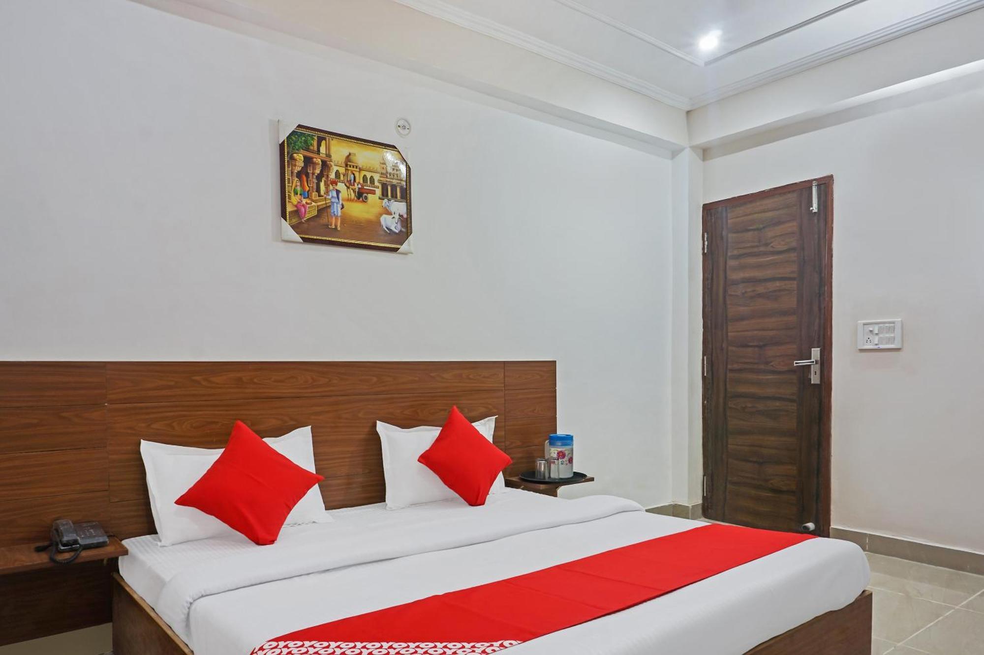 Hotel O Quadis Noida Buitenkant foto