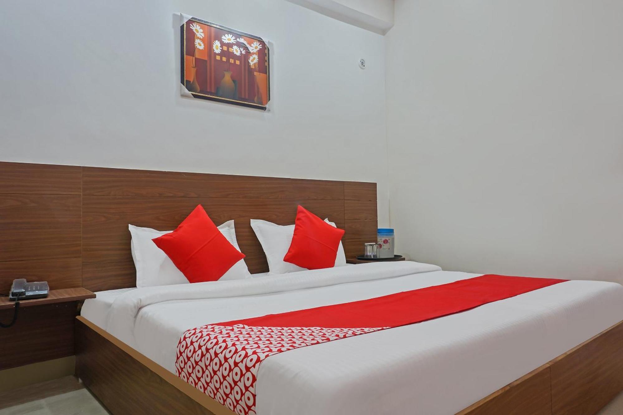 Hotel O Quadis Noida Buitenkant foto